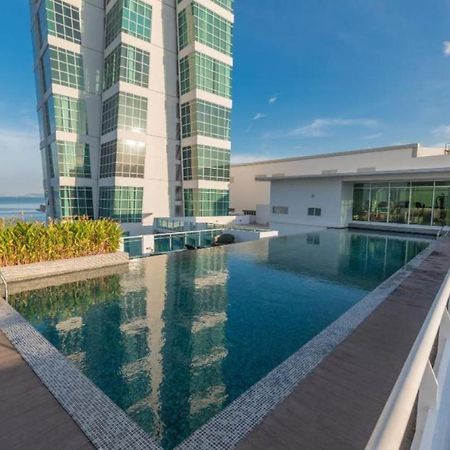 Loft Pano Seaview Suite 2 Bedroom By The Only Bnb Jelutong Buitenkant foto
