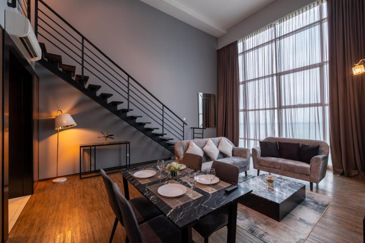 Loft Pano Seaview Suite 2 Bedroom By The Only Bnb Jelutong Buitenkant foto